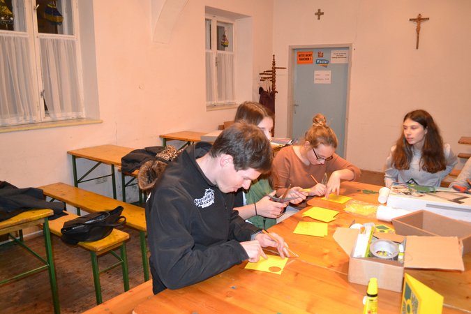 Einladungen basteln für Bezirksball