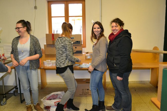 Aufbau und Abbau Bezirksball